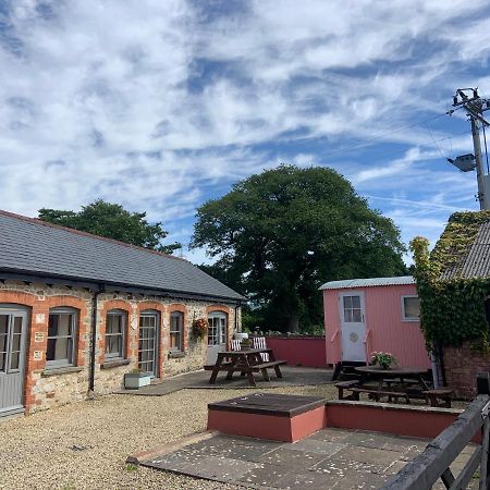 Swallow Cottage At Duffryn Mawr Cottages Hensol Extérieur photo